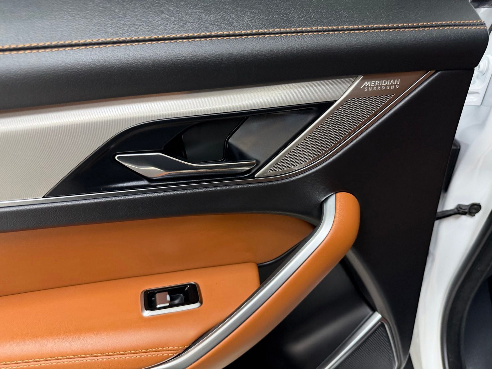 2026 Jaguar F-PACE P250 R-Dynamic S