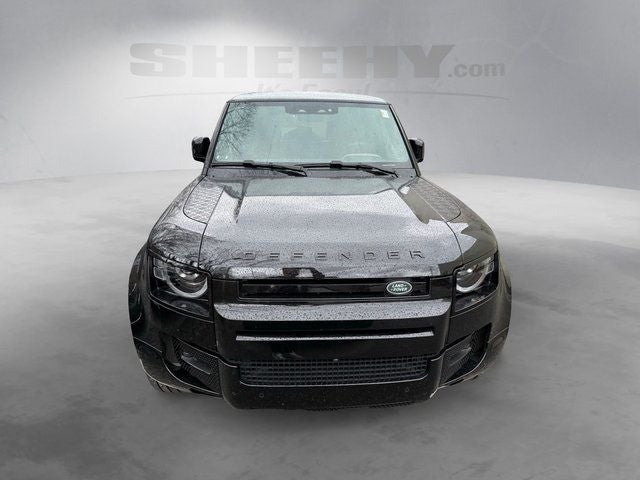 2025 Land Rover Defender 110 X-Dynamic SE