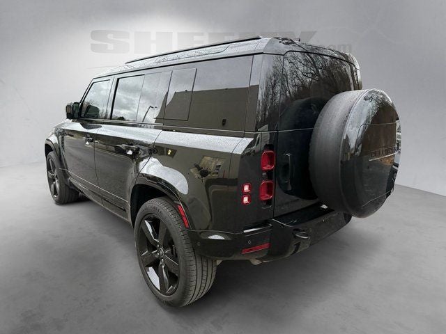 2025 Land Rover Defender 110 X-Dynamic SE