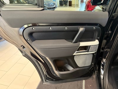 2023 Land Rover Defender 130 SE