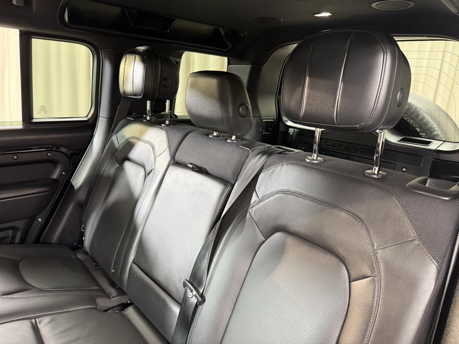 2025 Land Rover Defender 110 X