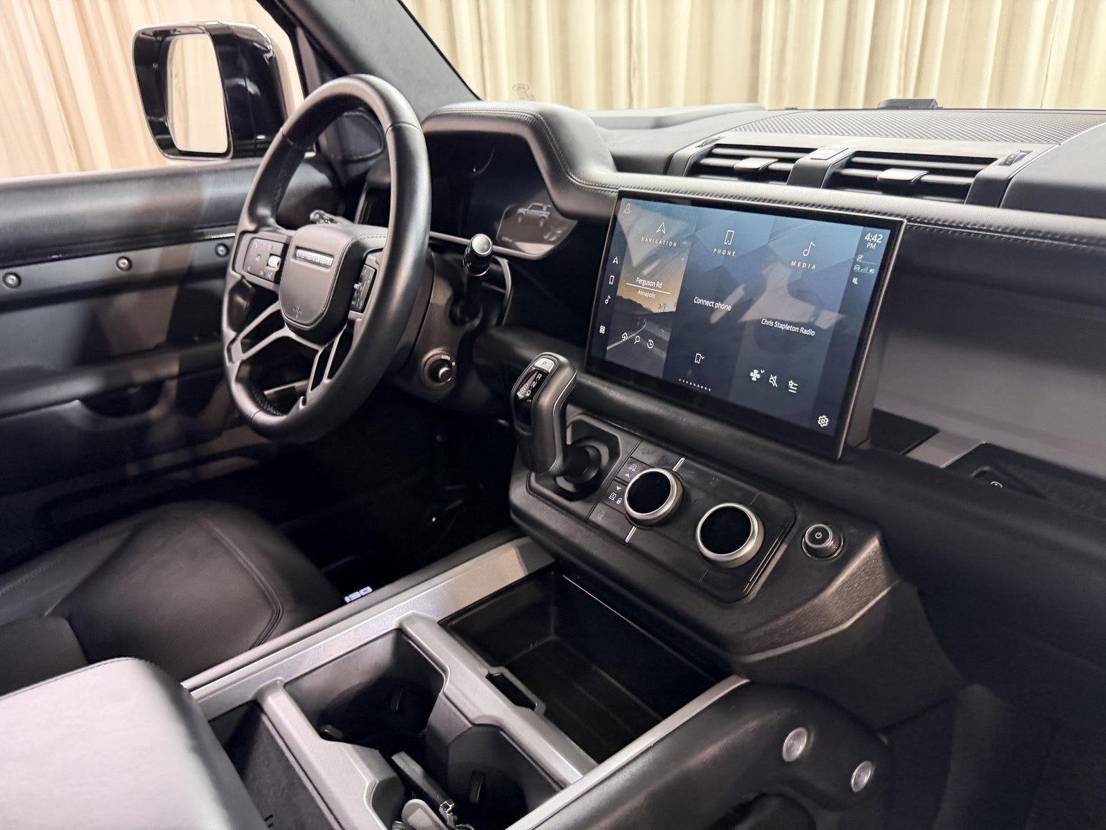 2025 Land Rover Defender 110 X