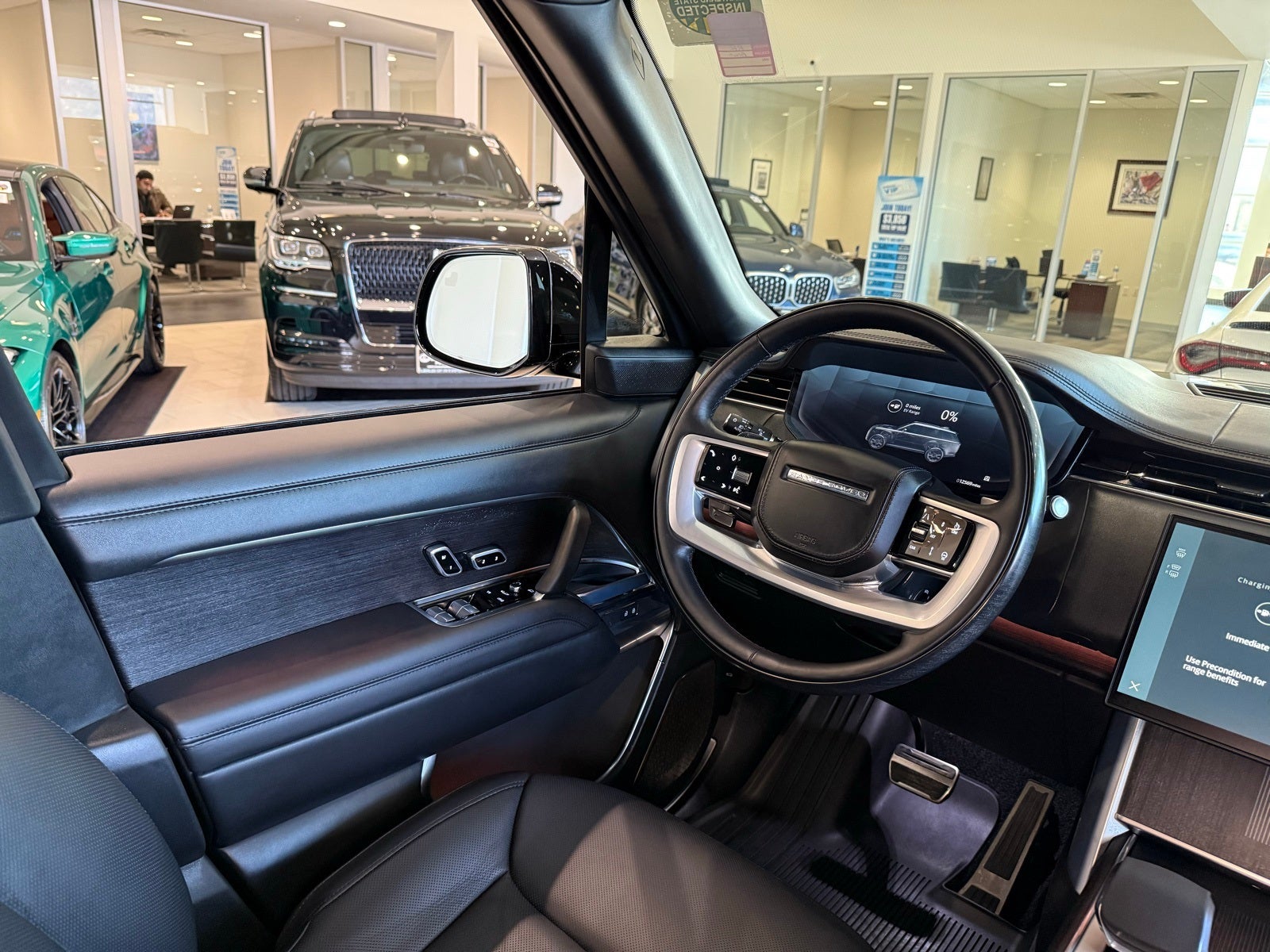 2025 Land Rover Range Rover Plug-In Hybrid Autobiography