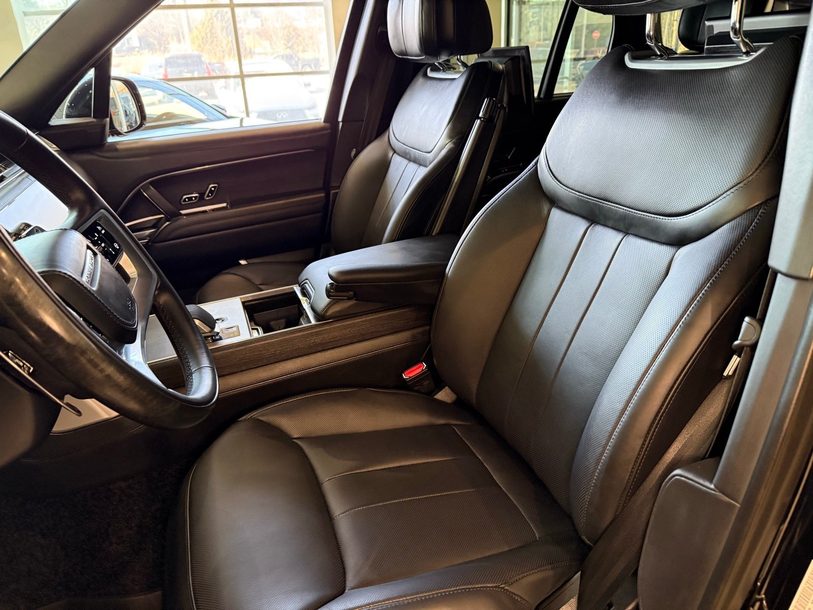 2025 Land Rover Range Rover Plug-In Hybrid Autobiography