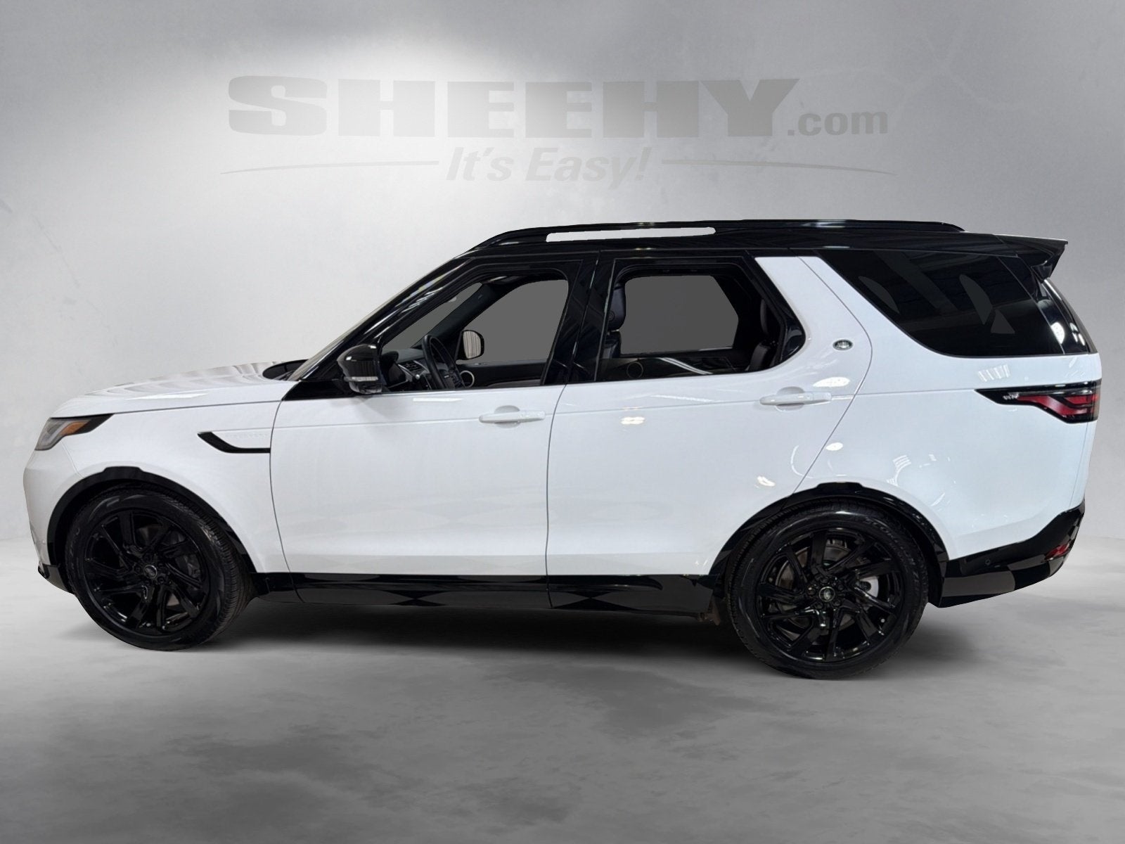 2024 Land Rover Discovery Dynamic SE
