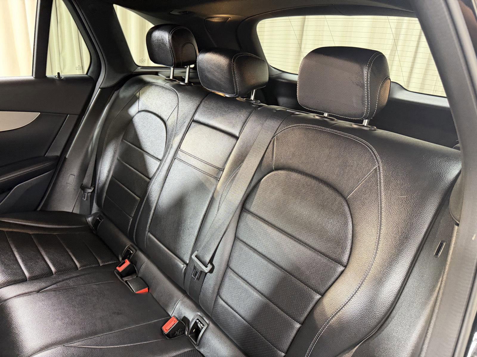 2021 Mercedes-Benz GLC GLC 300