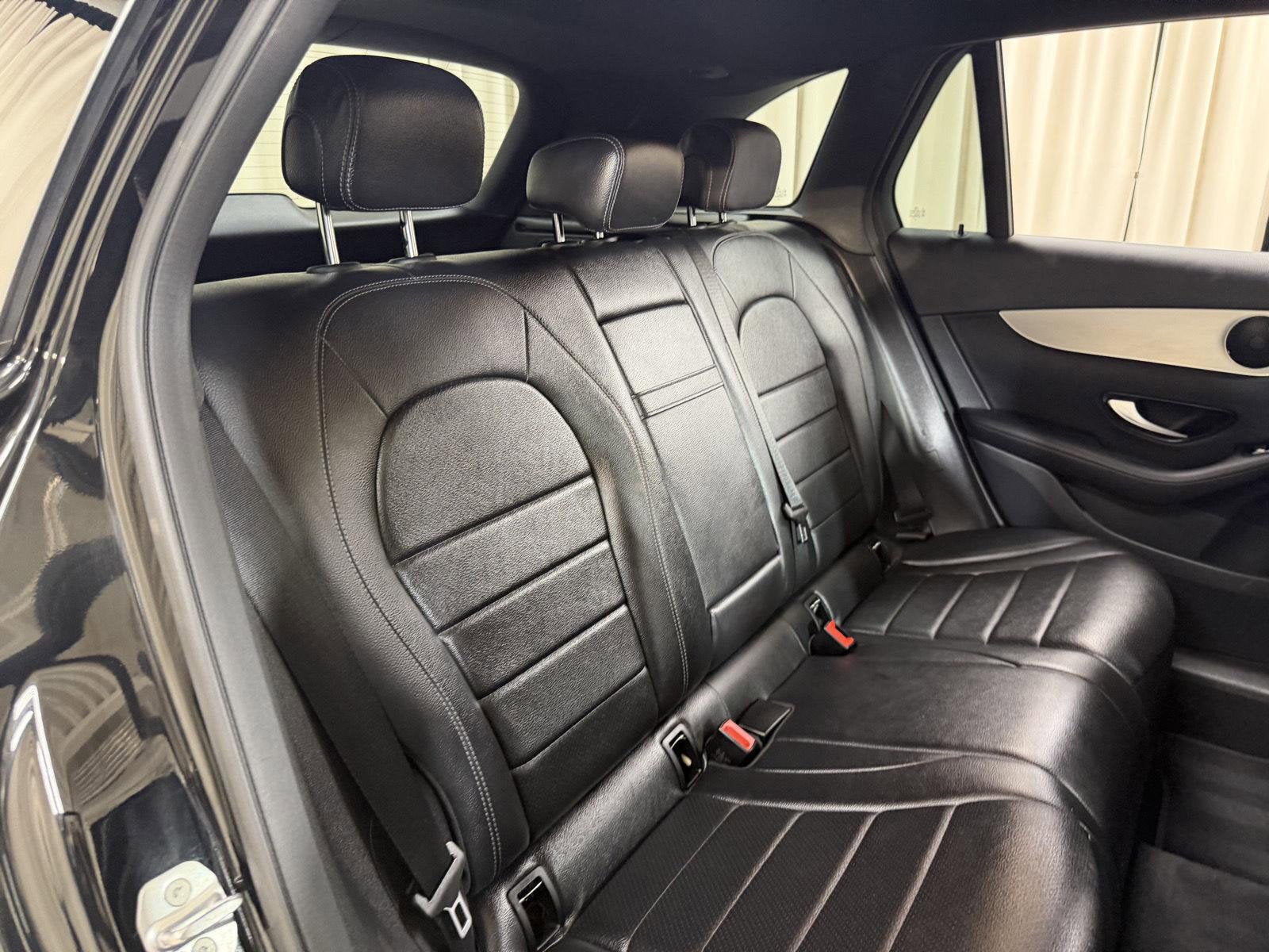 2021 Mercedes-Benz GLC GLC 300