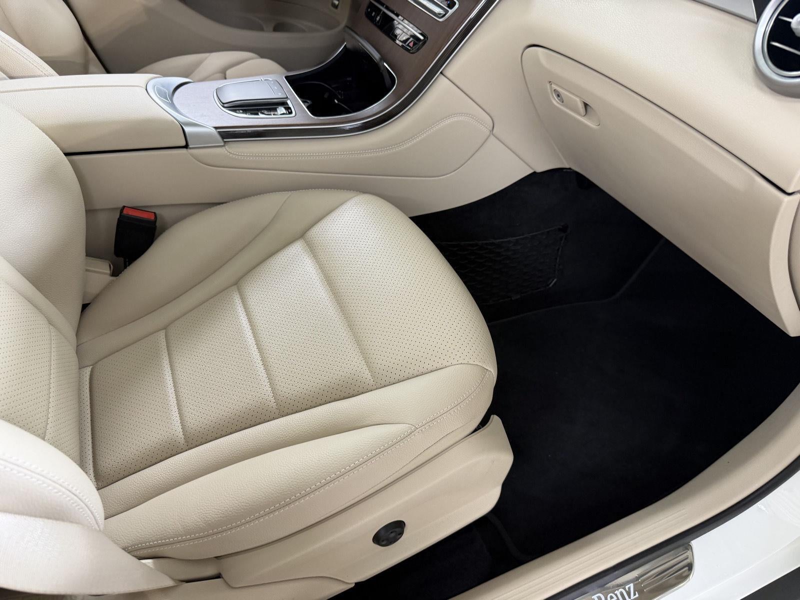 2020 Mercedes-Benz Glc GLC 300