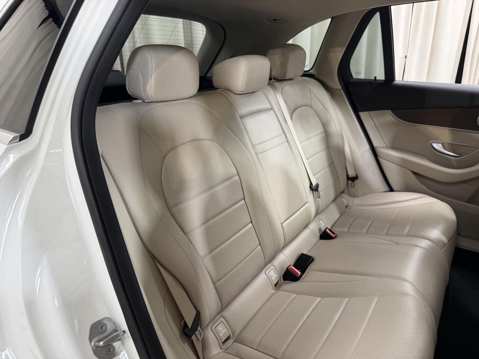 2020 Mercedes-Benz Glc GLC 300