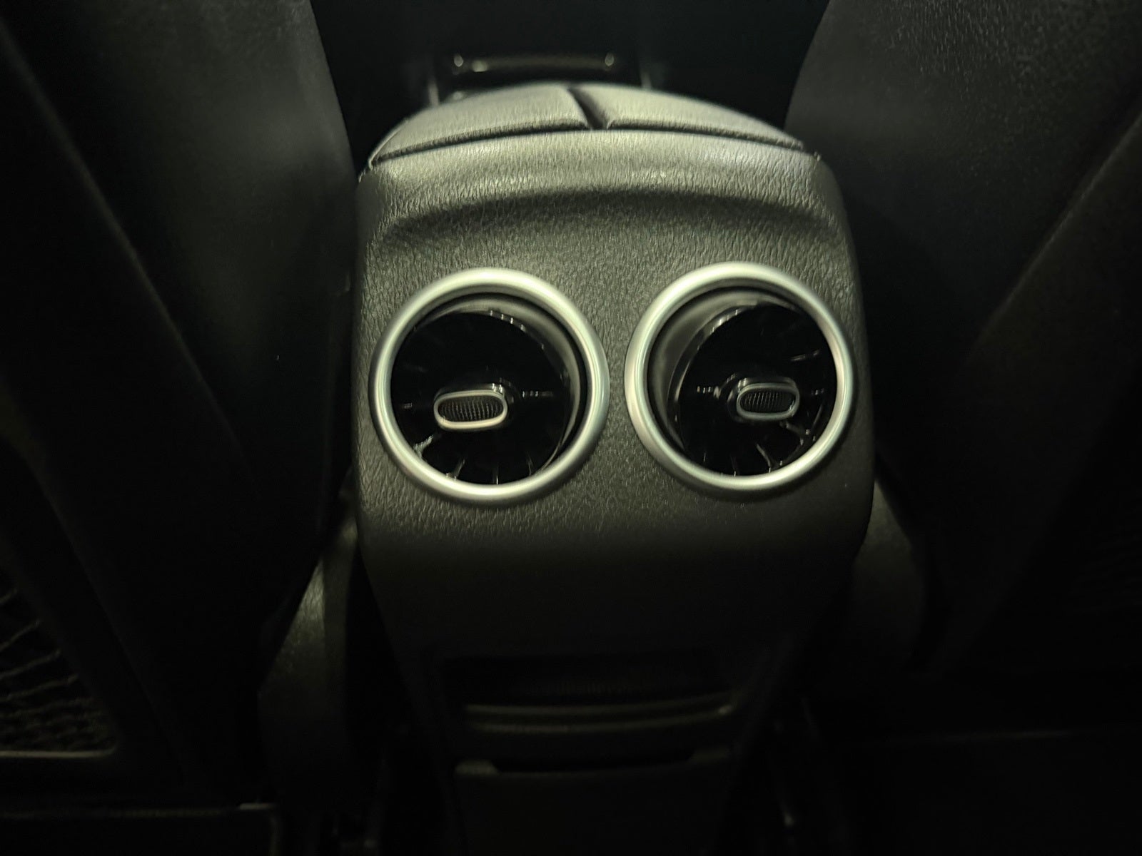 2023 Mercedes-Benz GLB GLB 250 4MATIC®