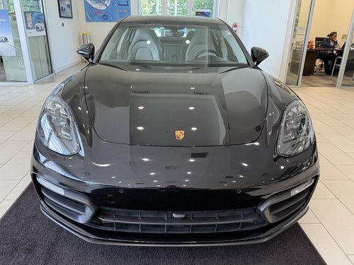 2022 Porsche Panamera Base