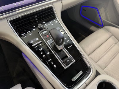 2022 Porsche Panamera Base