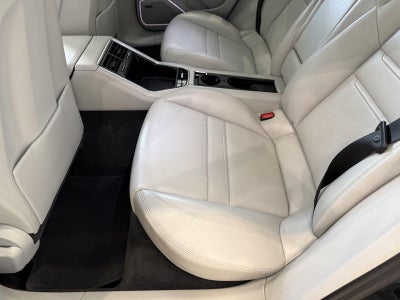 2022 Porsche Panamera Base