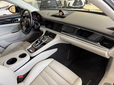 2022 Porsche Panamera Base