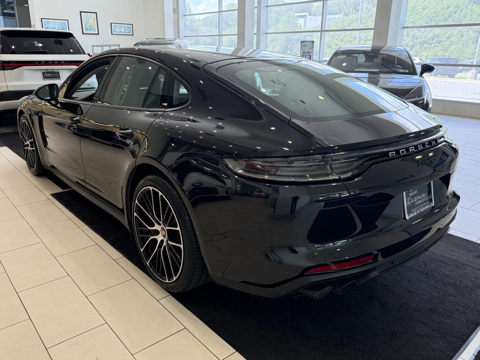 2022 Porsche Panamera Base