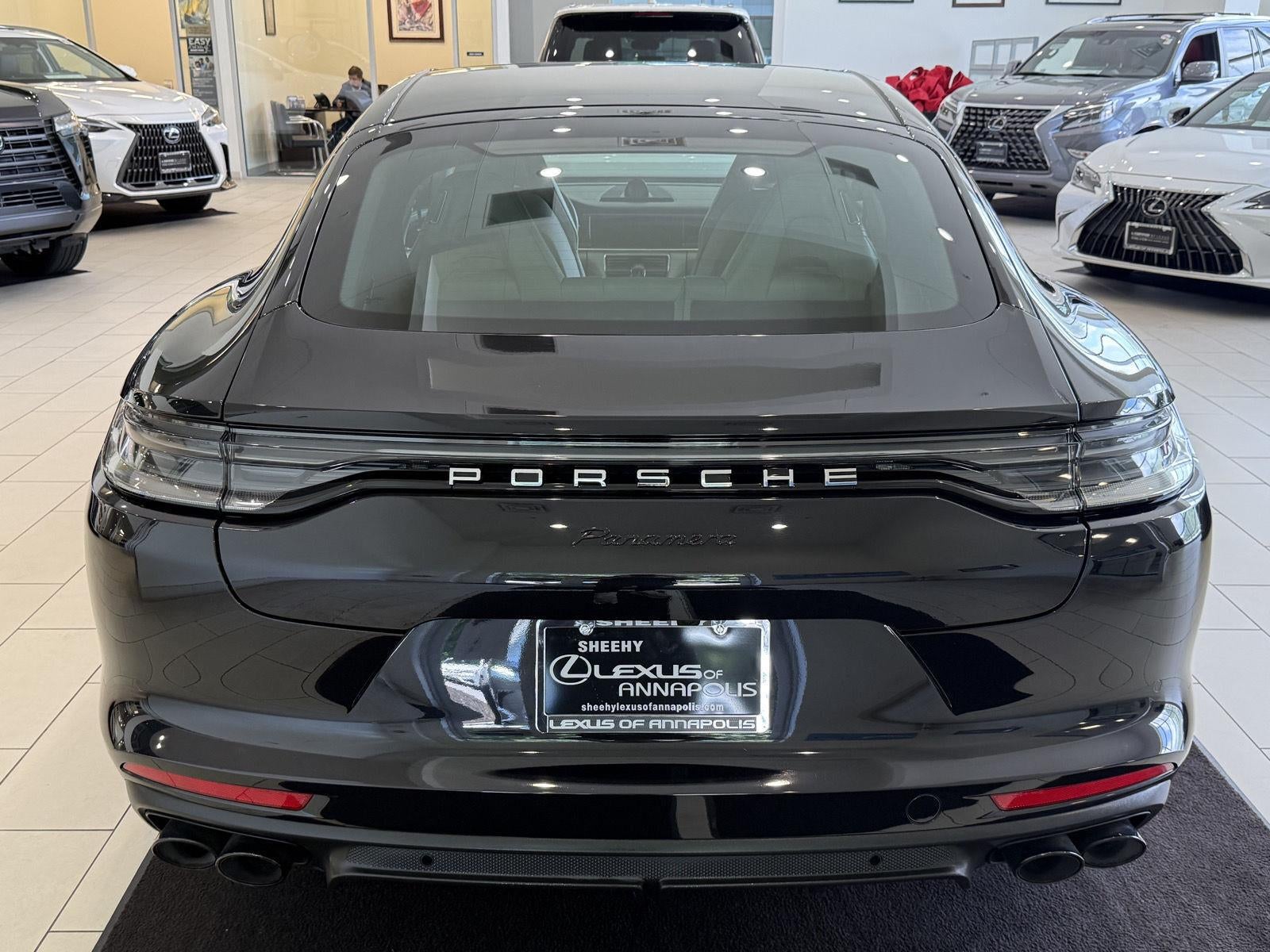 2022 Porsche Panamera Base