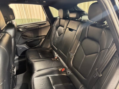 2018 Porsche Macan Base