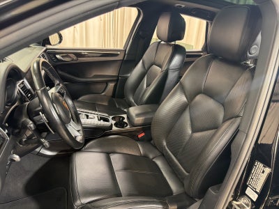 2018 Porsche Macan Base