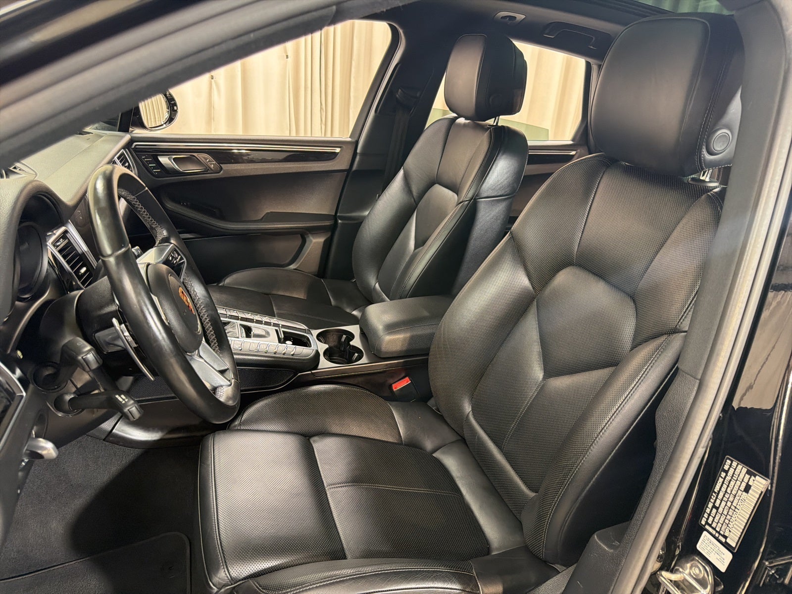 2018 Porsche Macan Base