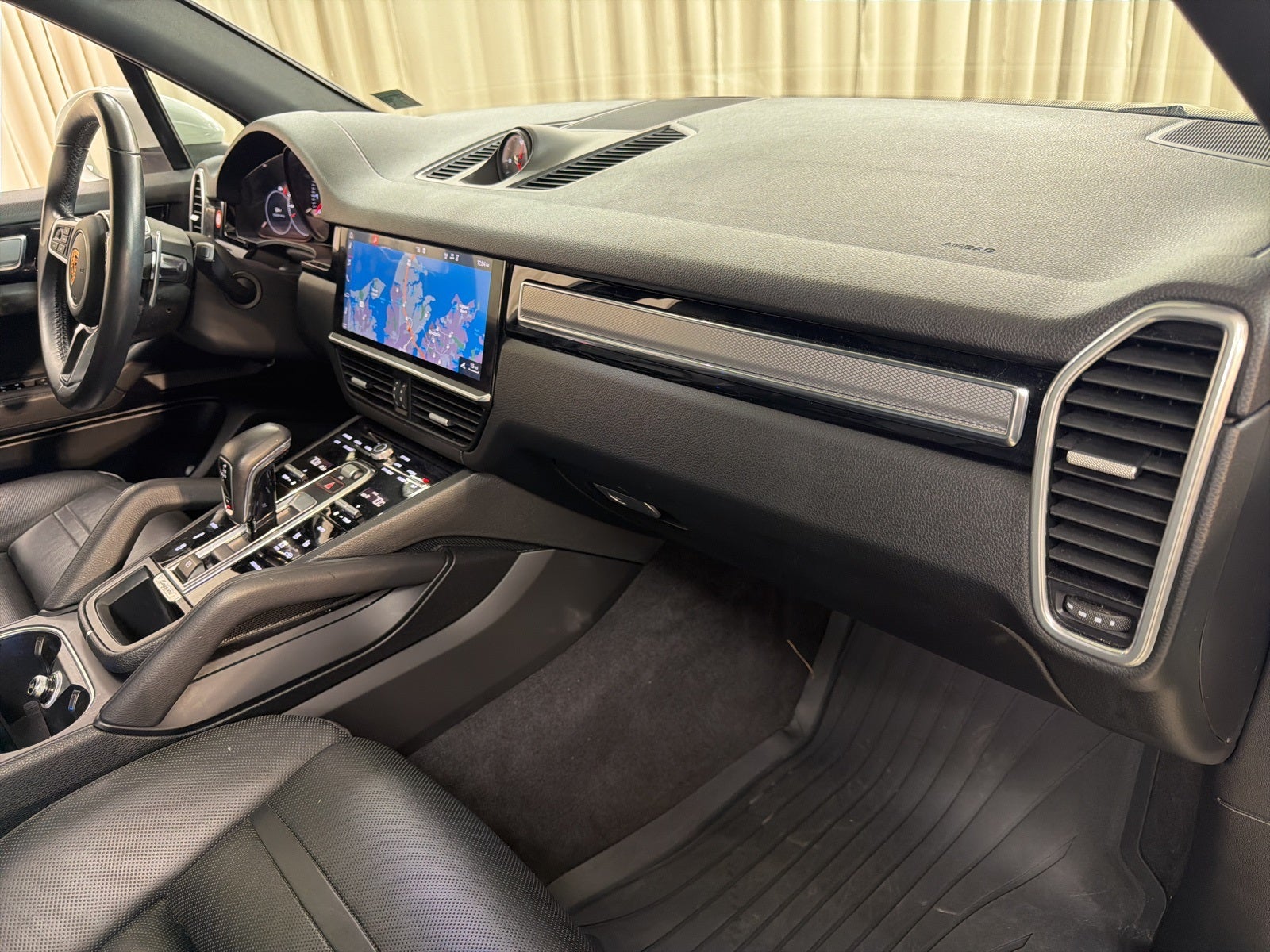 2019 Porsche Cayenne Base