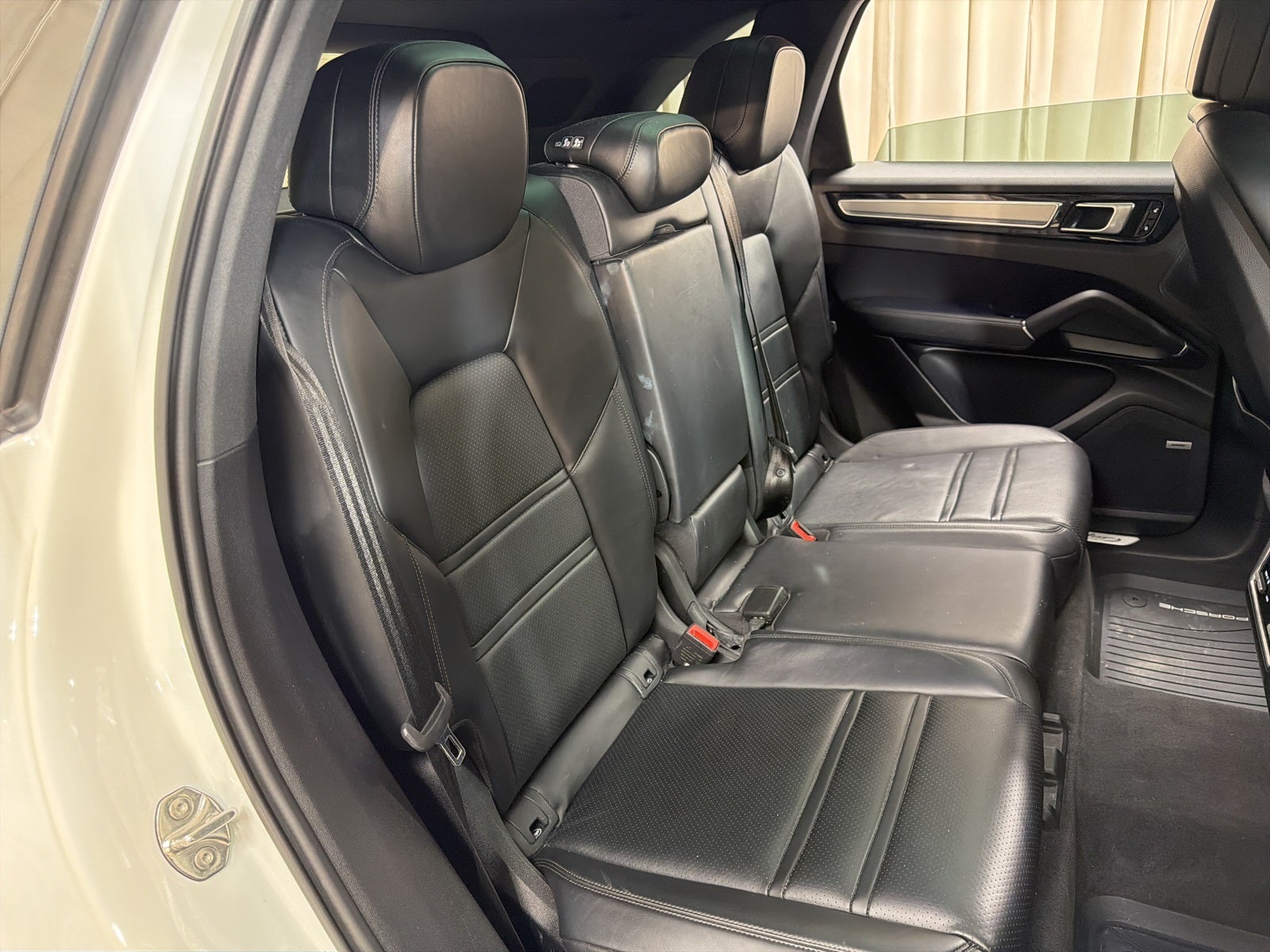 2019 Porsche Cayenne Base