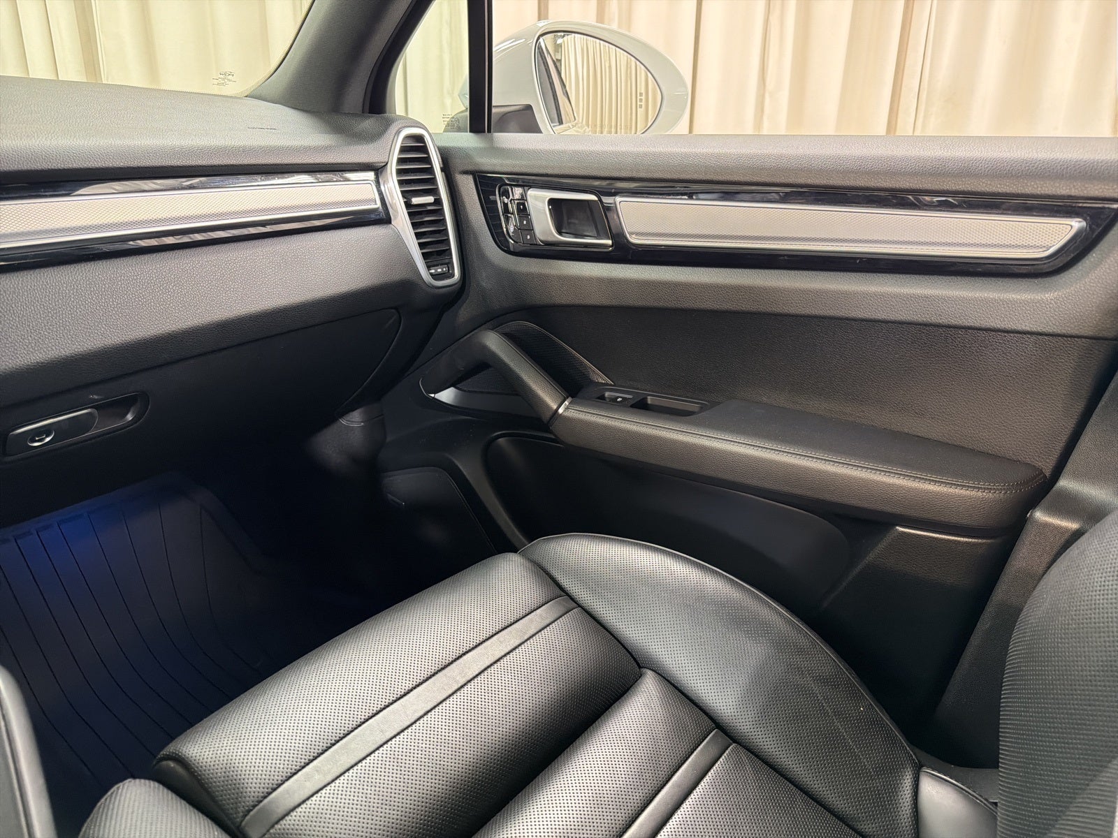 2019 Porsche Cayenne Base