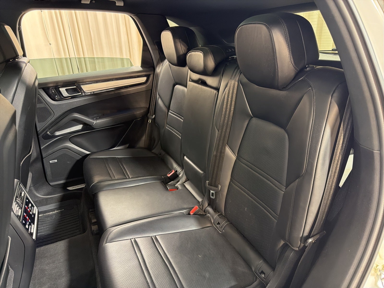 2019 Porsche Cayenne Base