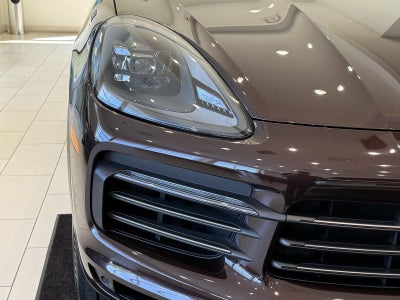 2023 Porsche Cayenne Platinum Edition