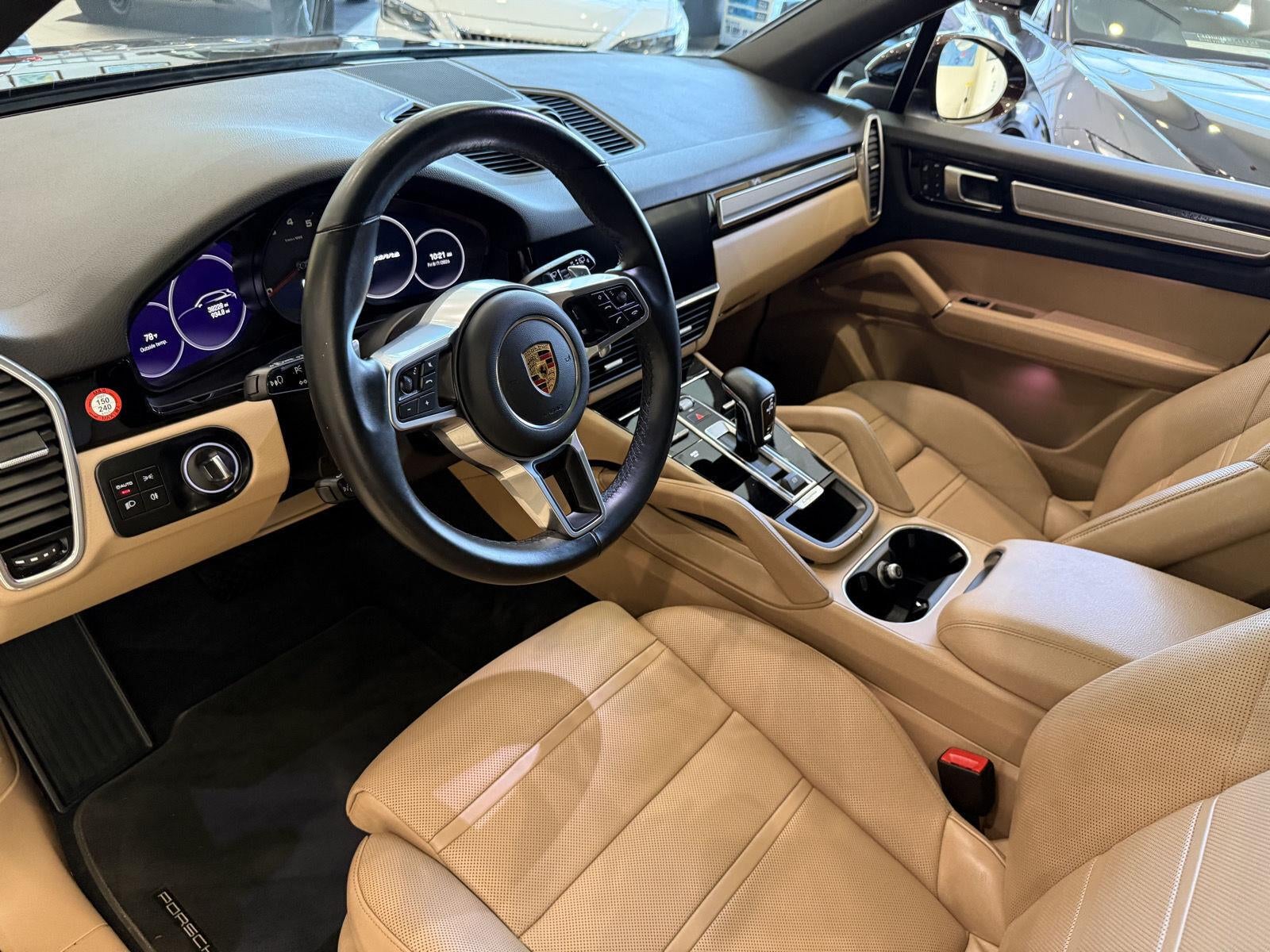 2023 Porsche Cayenne Platinum Edition