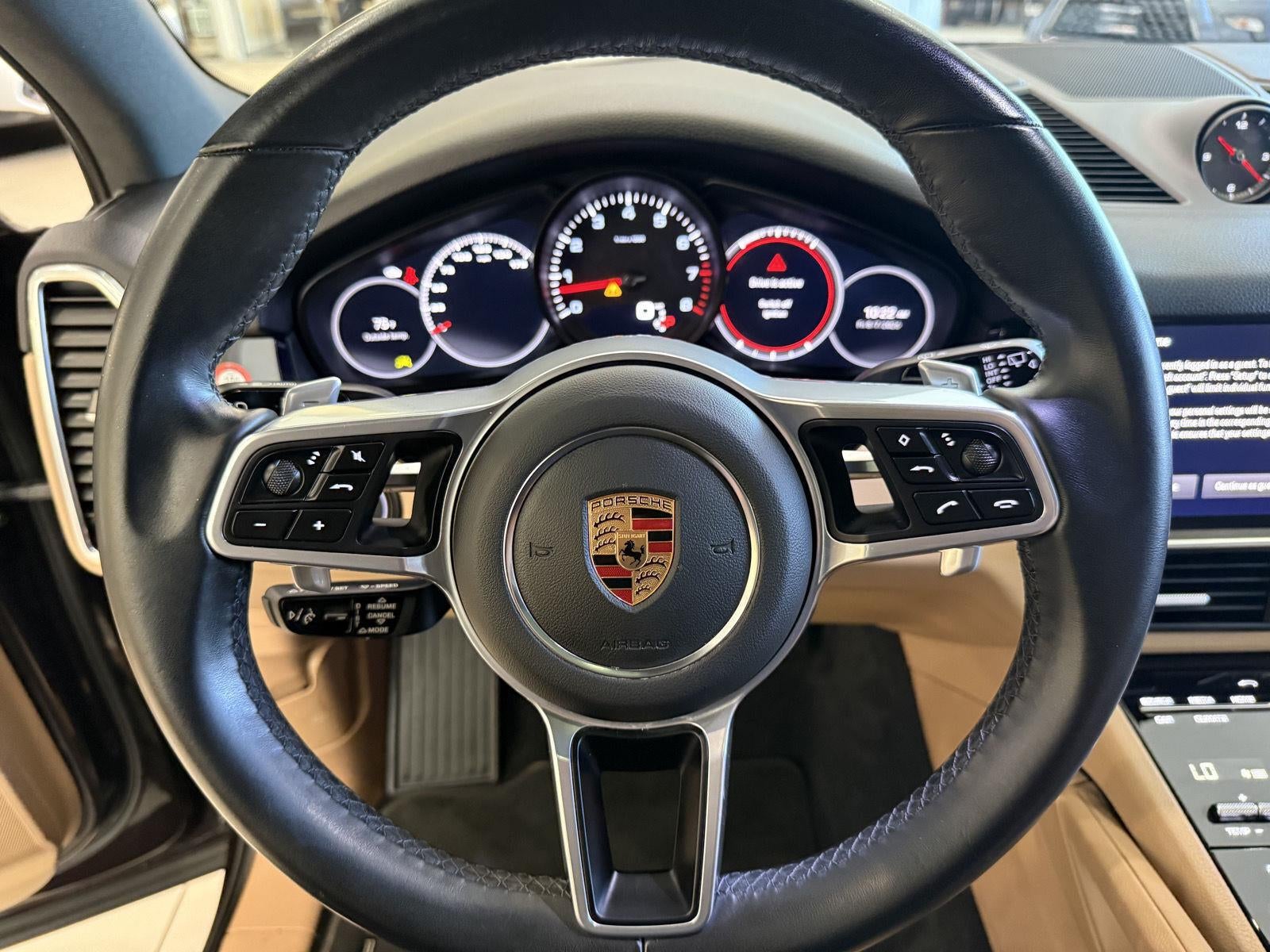 2023 Porsche Cayenne Platinum Edition