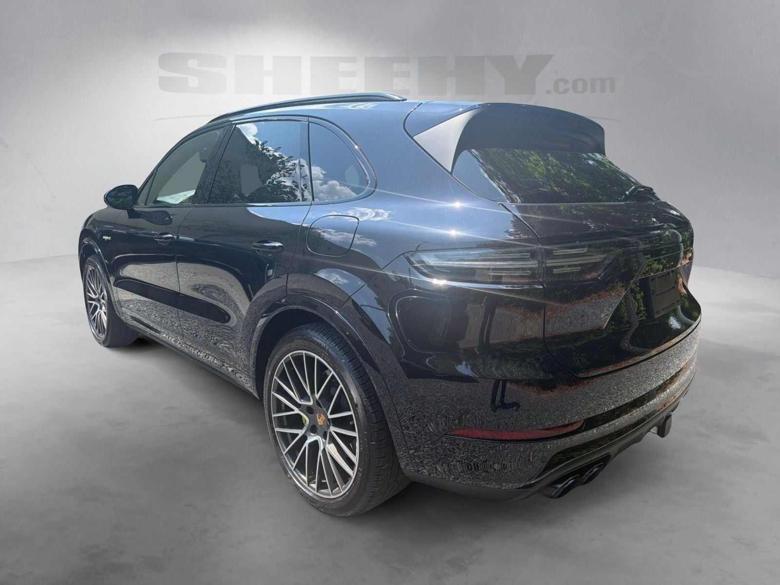 2022 Porsche Cayenne E-Hybrid AWD