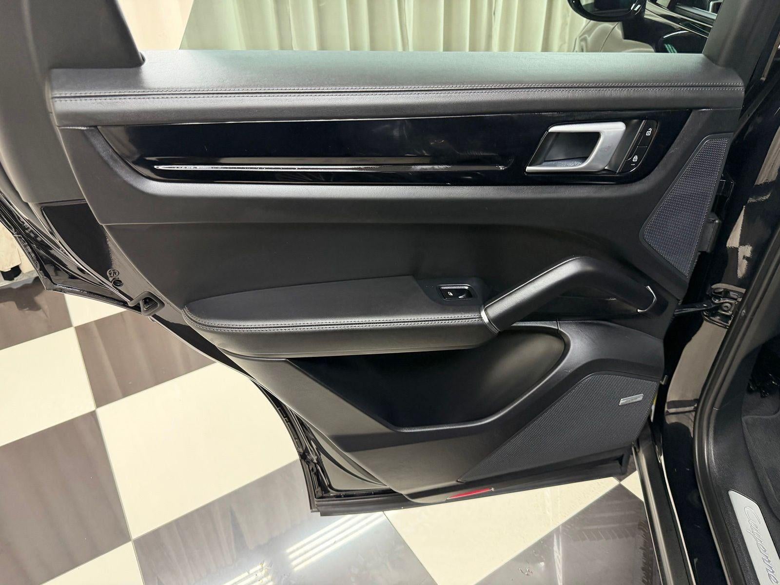 2022 Porsche Cayenne E-Hybrid