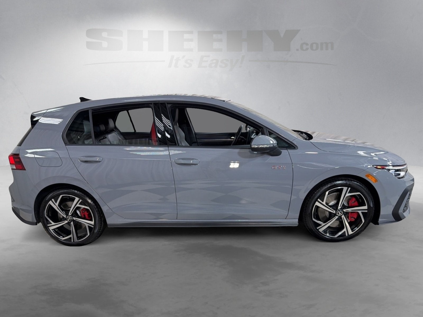 2025 Volkswagen Golf GTI 2.0T SE