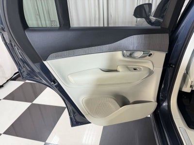 2024 Volvo XC90 B6 Plus Bright Theme