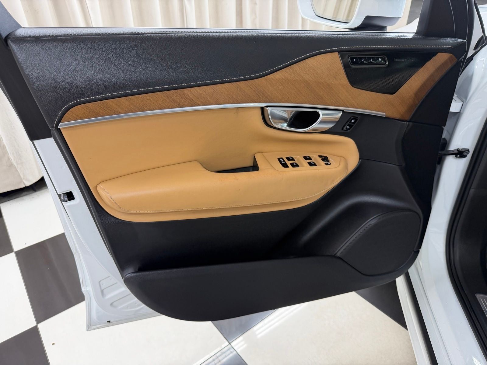 2019 Volvo XC90 T6 Inscription
