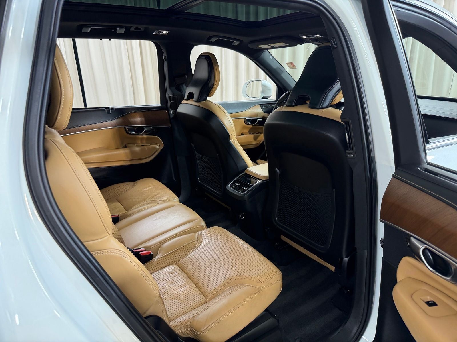 2019 Volvo XC90 T6 Inscription