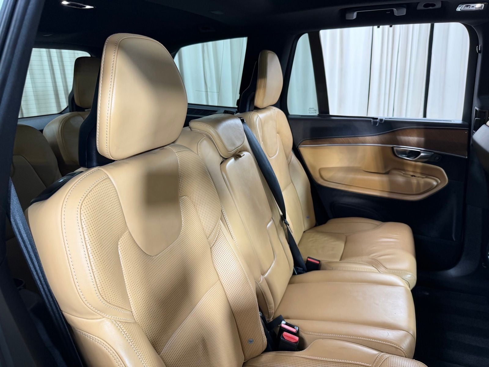 2019 Volvo XC90 T6 Inscription