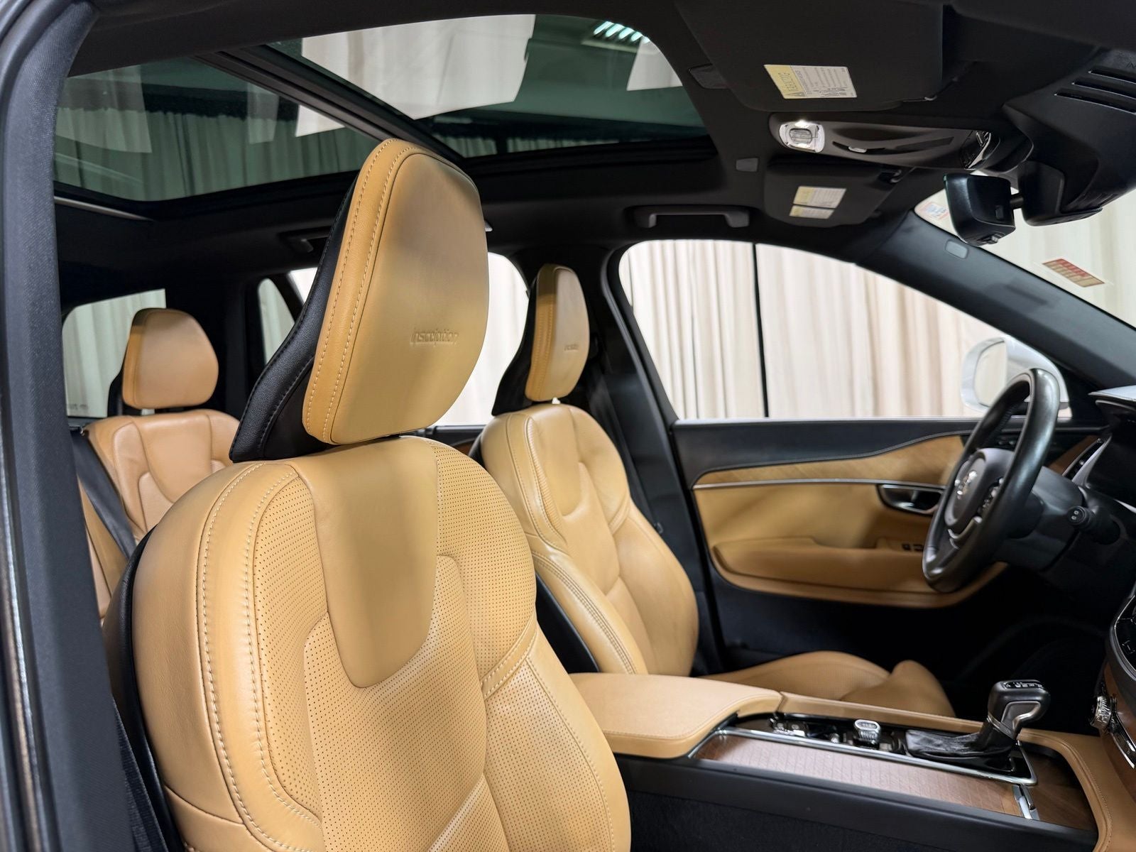 2019 Volvo XC90 T6 Inscription