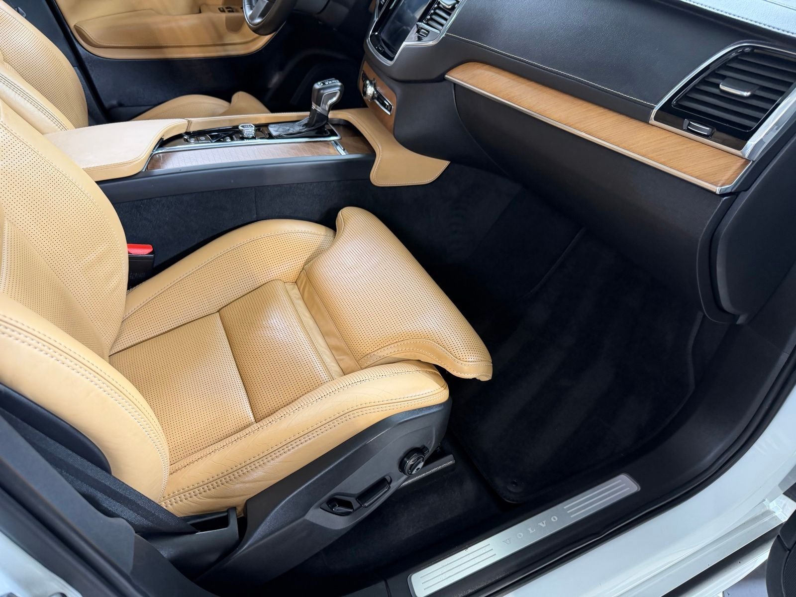 2019 Volvo XC90 T6 Inscription