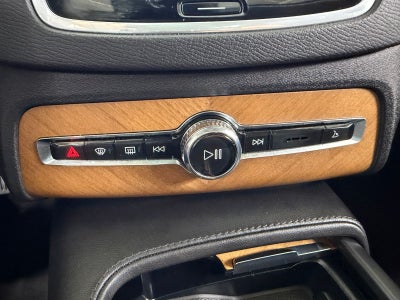 2024 Volvo XC90 Recharge Plug-In Hybrid T8 Plus Bright Theme 7 Passenger
