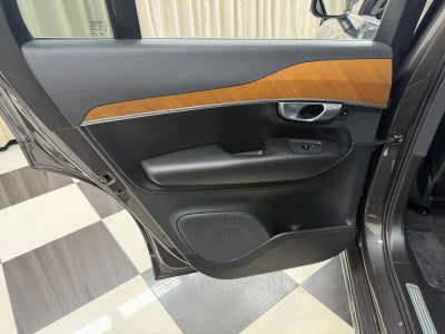 2024 Volvo XC90 Recharge Plug-In Hybrid T8 Plus Bright Theme 7 Passenger