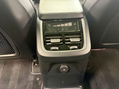 2024 Volvo XC90 Recharge Plug-In Hybrid T8 Plus Bright Theme 7 Passenger