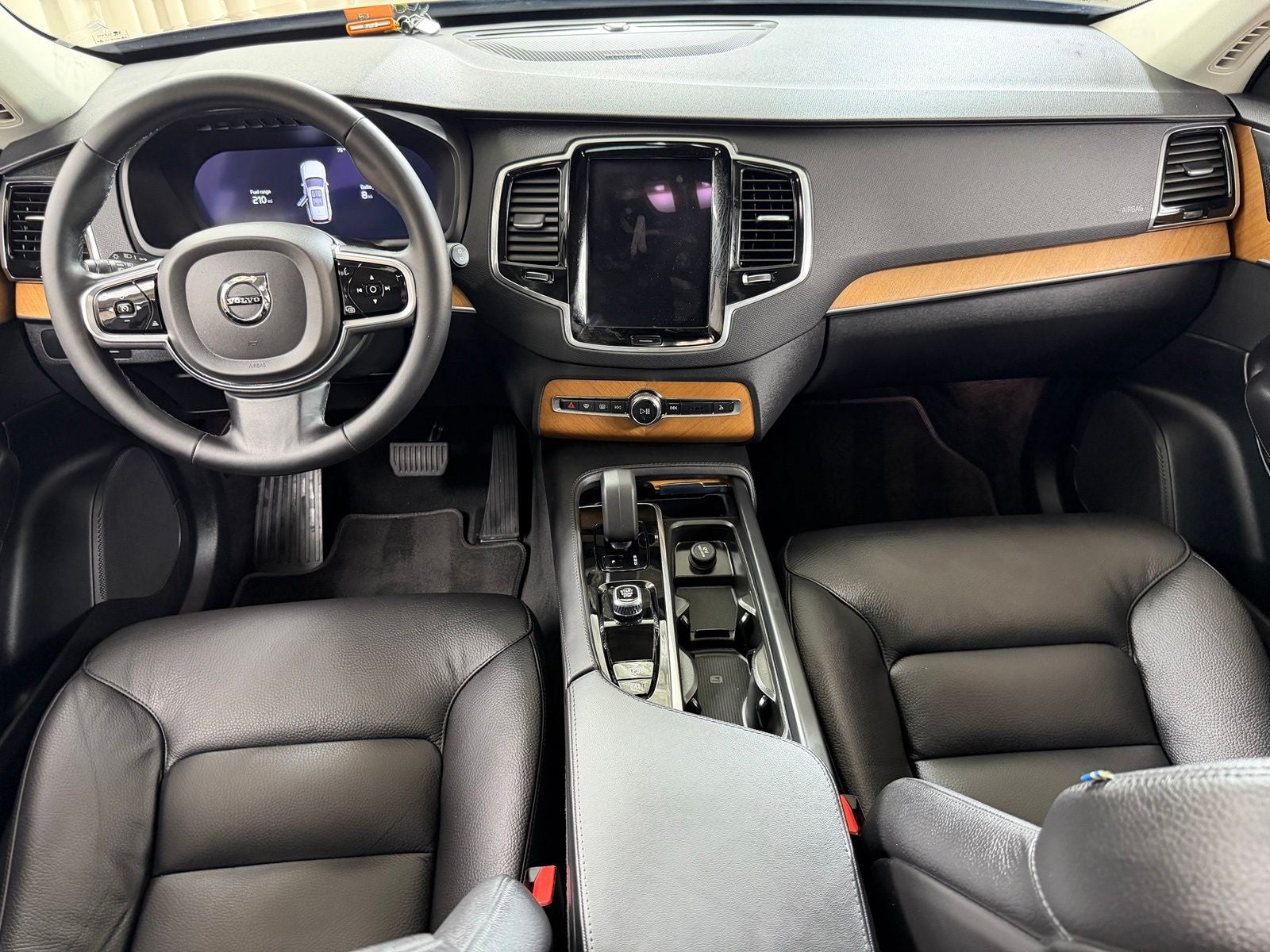2024 Volvo XC90 Recharge Plug-In Hybrid T8 Plus Bright Theme 7 Passenger
