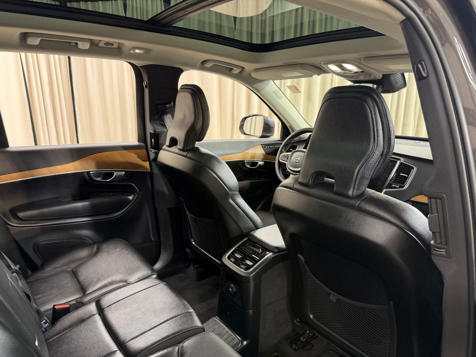 2024 Volvo XC90 Recharge Plug-In Hybrid T8 Plus Bright Theme 7 Passenger