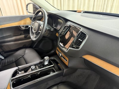 2024 Volvo XC90 Recharge Plug-In Hybrid T8 Plus Bright Theme 7 Passenger