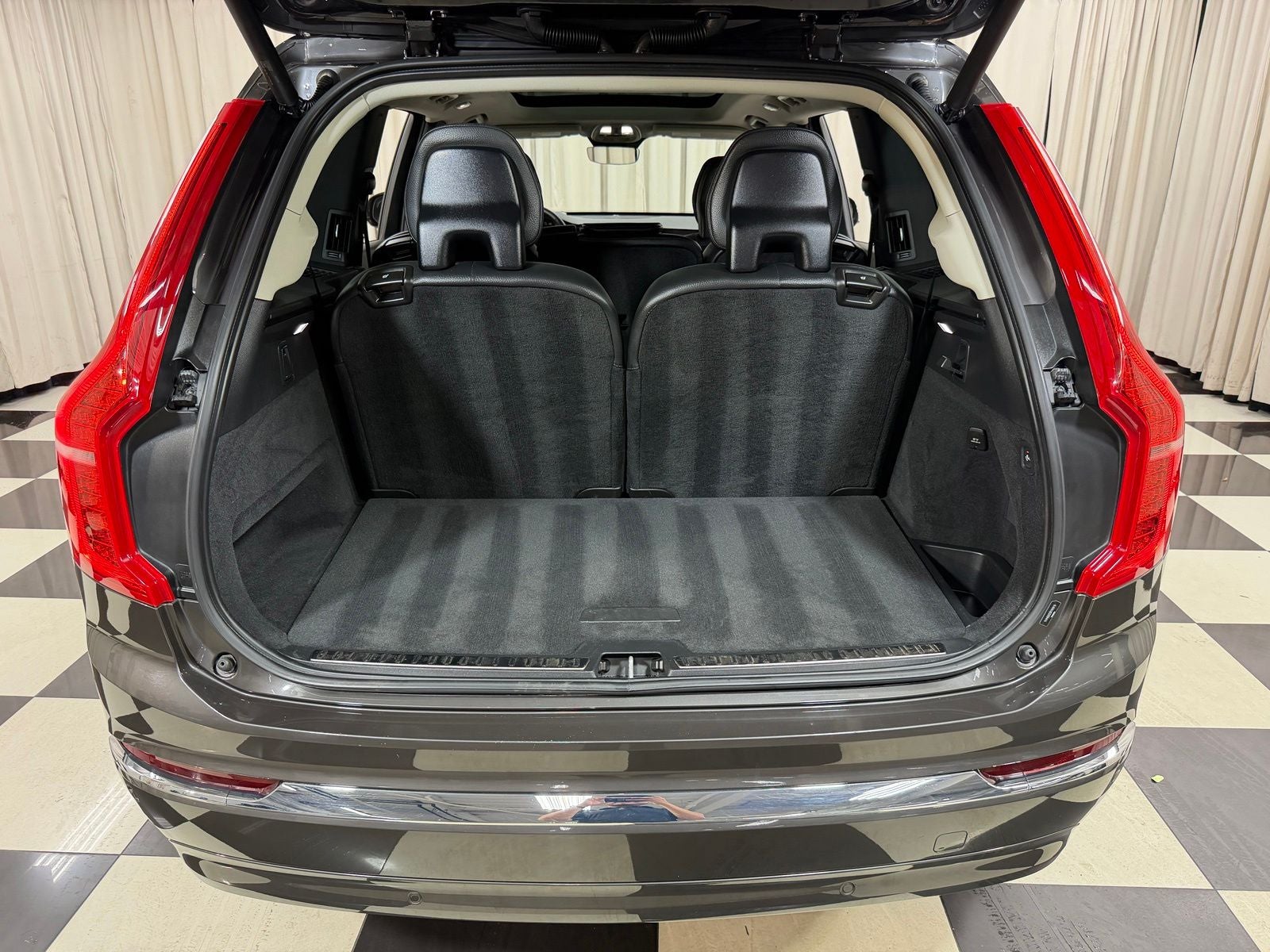 2024 Volvo XC90 Recharge Plug-In Hybrid T8 Plus Bright Theme 7 Passenger