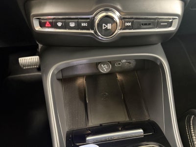 2023 Volvo Xc40 Plus Bright Theme