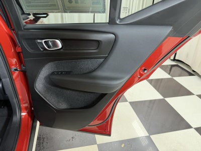 2023 Volvo Xc40 Plus Bright Theme