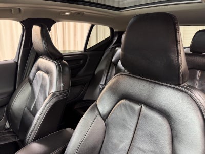 2023 Volvo Xc40 Plus Bright Theme