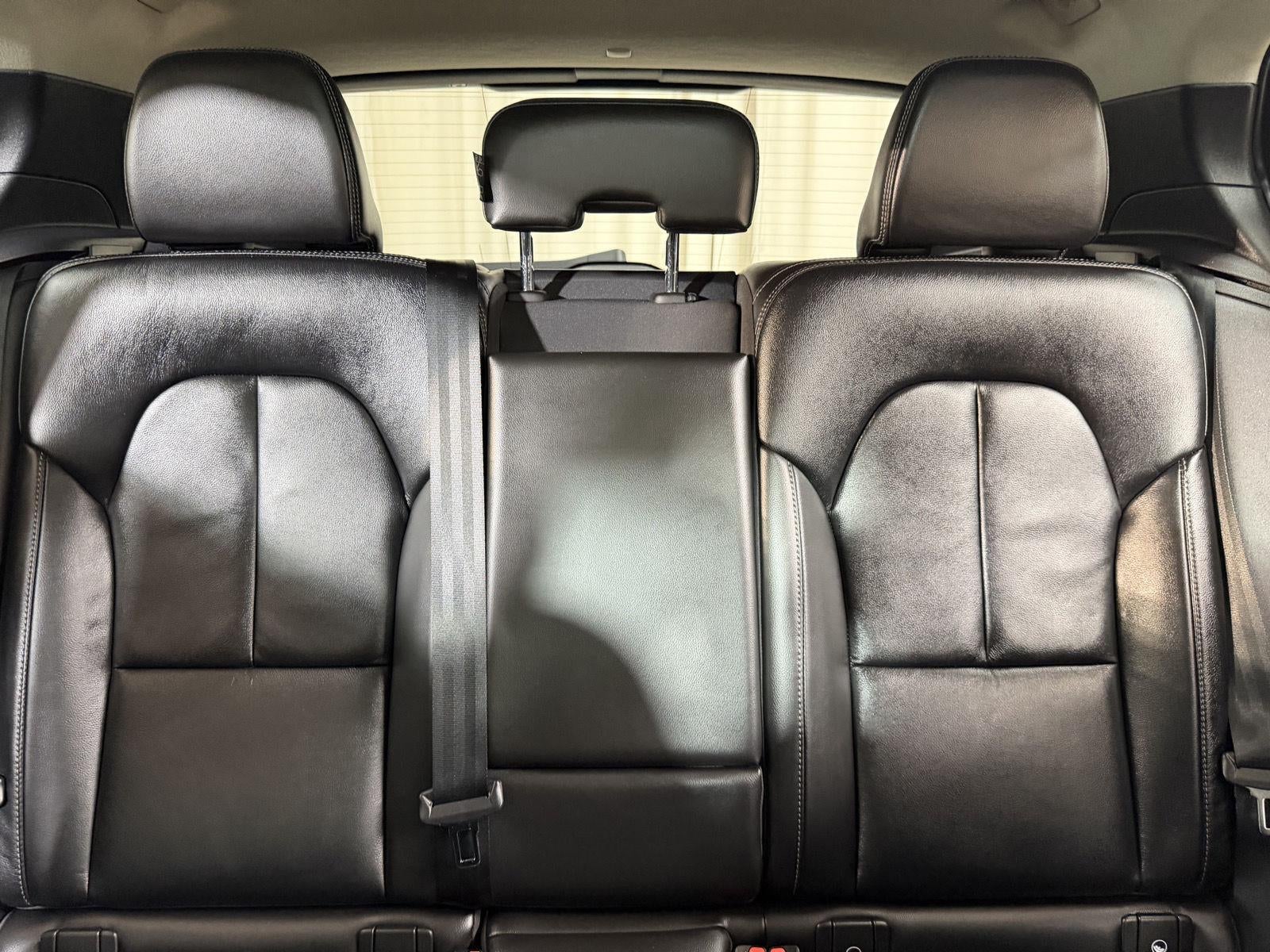 2023 Volvo Xc40 Plus Bright Theme